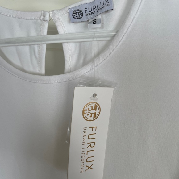 Brand New White Ruffle Top - Picture 4 of 5